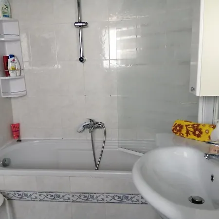 Camera Privata In Una Casa منزل للإقامة رونتشي دي ليجيوناري
